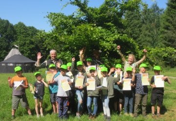 17 naturbegeisterte Kinder zu Junior Rangern ausgezeichnet
