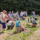 Am Abschlusstag der Ausbildung präsentierten die Nachwuchs-Naturschützer ein selbstgewähltes Nationalpark-Thema anderen Junior Rangern und ihren Familien.