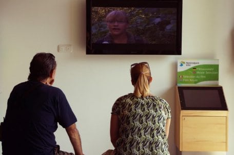 Bild 1: Je nach Zeit und Muße können die Besucher sich den Gesamtfilm von etwa einer viertel Stunde ansehen oder ein Kapitel davon in einem Kurzfilm von sechs bis sieben Minuten. Foto: Biologische Station Aachen