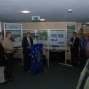 Bild 2: Bürgermeister der Nationalpark-Stadt Schleiden Udo Meister (m.l.) und Landrat Günter Rosenke des Kreises Euskirchen (m.r.) begrüßen die Gäste der Internationalen Flusskrebstagung