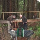 Bild 2: Die Menge des Wasserabflusses, Temperatur und Leitfähigkeit sind nur einige der Parameter, die hier ständig gemessen werden. Foto: Nationalparkverwaltung