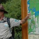 Bild 2: Zum Start des Praktikums für die Umwelt begleiten die Studenten für eine Woche die Ranger der Nationalparkwacht. Foto: M. Wiesen