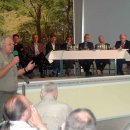 Bild 3: Fachexperten auf dem Podium und Henning Walter, Leiter der Nationalparkverwaltung Eifel, stellen sich den Fragen aus dem Publikum. (Foto Nationalparkverwaltung Eifel/A. Simantke)