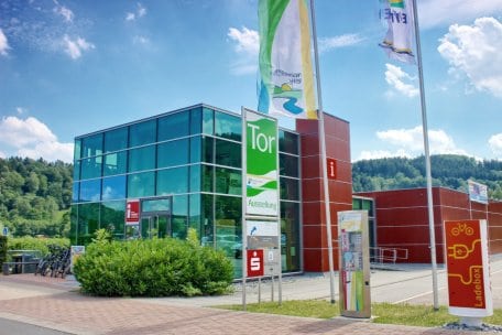 Das Nationalpark-Tor Rurberg ist Ausgangspunkt für kostenfreie Führungen in die Wälder des Kermeters.