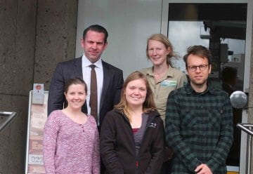 Die Commerzbank Euskirchen begrüßt Umweltpraktikanten des Nationalparks Eifel