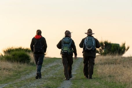 Die Ranger der Erlebnisausstellung bieten im Anschluss an eine Führung auch verschiedene Outdoor-Programme an.