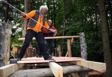 Erster Spatenstich für barrierefreien Naturerlebnispfad „Wilder Weg“ im Nationalpark Eifel