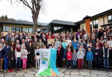 Im Dezember 2017 sind zum vierten Mal die Nationalpark-Schulen Eifel im Rahmen einer Zertifizierungsfeier ausgezeichnet worden. Aktuell sind 46 Schulen an insgesamt 54 Schulstandorten im Projekt aktiv.
