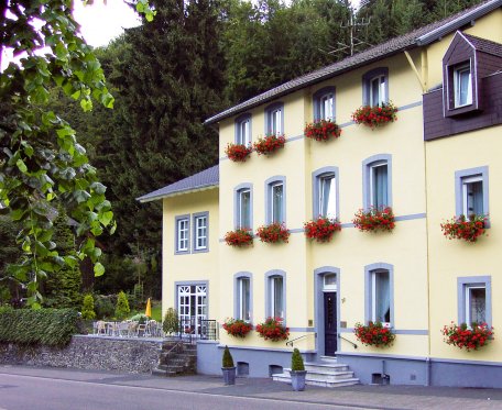 Lindenhof-Aussen.jpeg