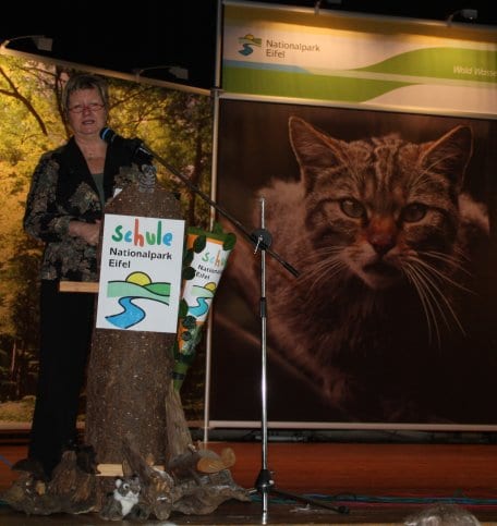 NRW-Schulministerin Sylvia Löhrmann als Schirmherrin des Projektes „Nationalpark-Schulen Eifel“ lobte das Engagement der 49 Schulen. Foto: A. Olligschläger