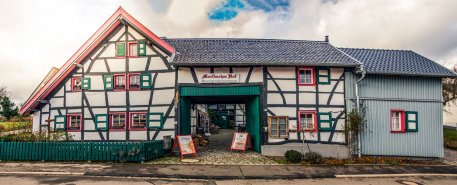 National Park hosts fulfil various environmental standards and support local suppliers.