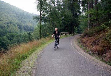 Neue Decke für Radweg am Sauerbach