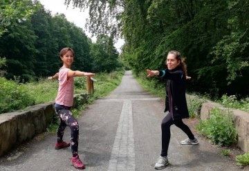 Wandern, Waldbaden und Yogawalk